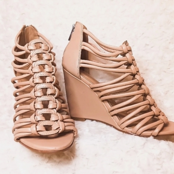 Express Wedge Platform Nude Beige Size 8 Cage Strappy High Heel Sandals Open Toe - Picture 6 of 13